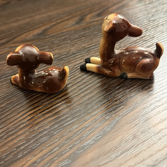 Vintage Mid-Century Big Eyed Fawn and Mother Deer - Picture 2 of 2